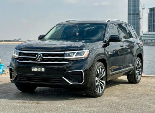Dubai Car Rentals Reimagined: Eco-Tech & Personalized Journeys with Nour Alsham