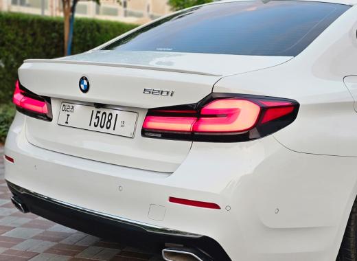 BMW 520i white