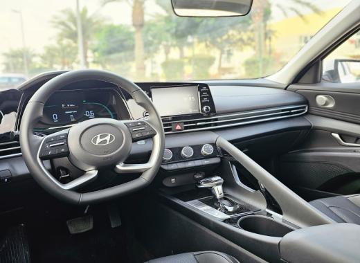 هيونداي إلنترا 2025