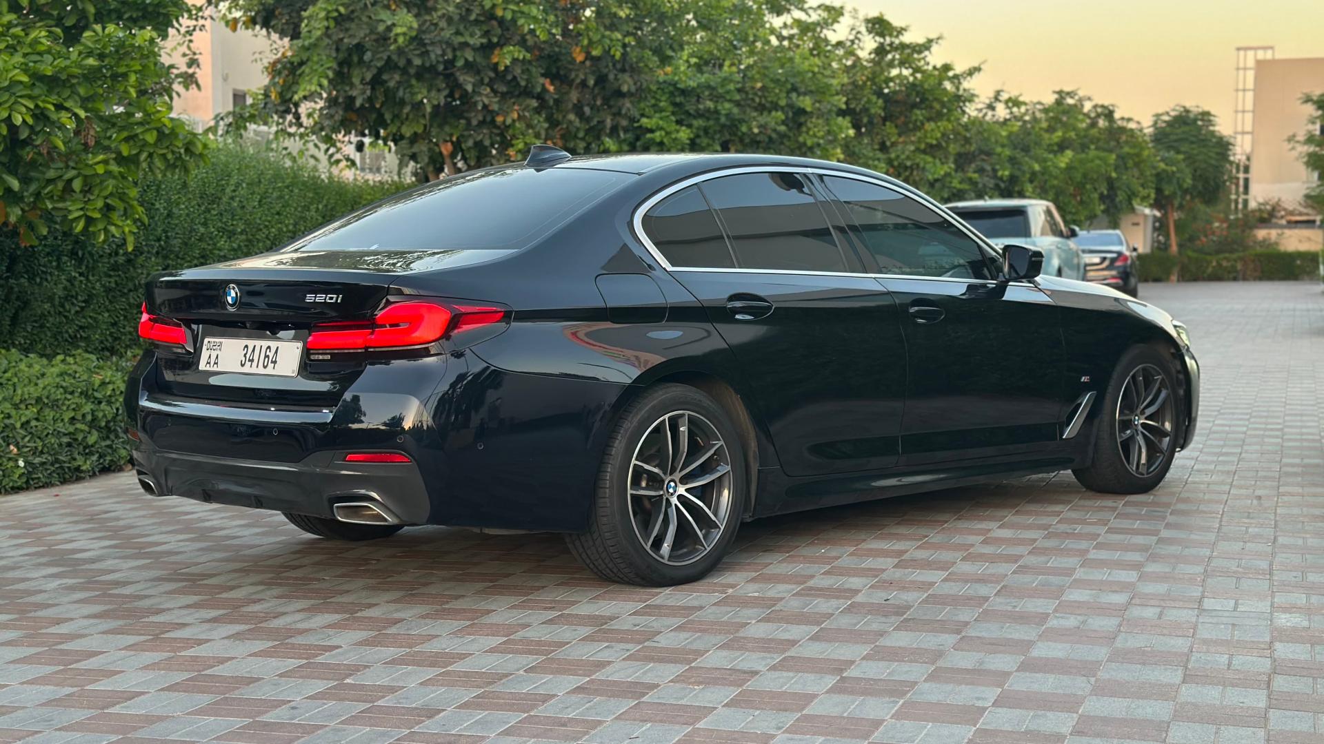 BMW 520i Black