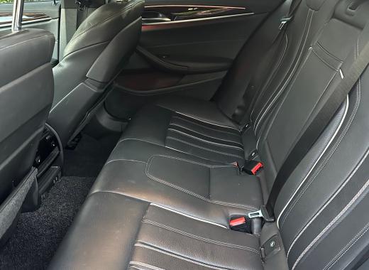 BMW 520i Black
