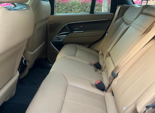 رينج روفر فوج 2025