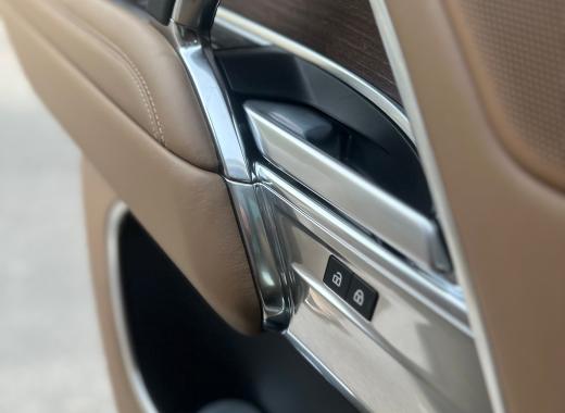 رينج روفر فوج 2025