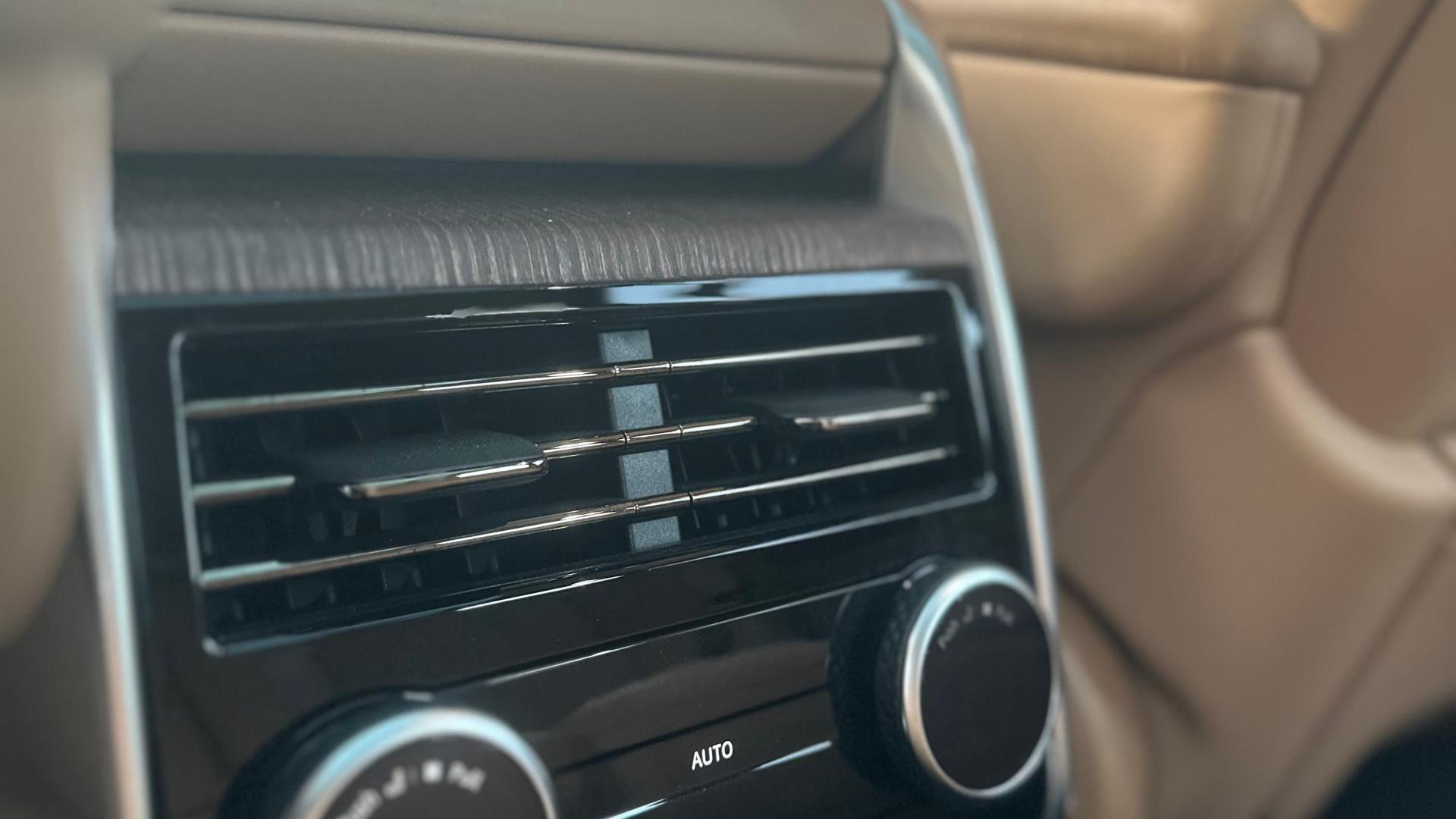 رينج روفر فوج 2025