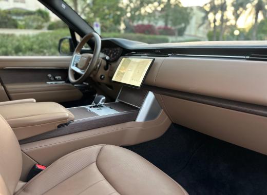 رينج روفر فوج 2025