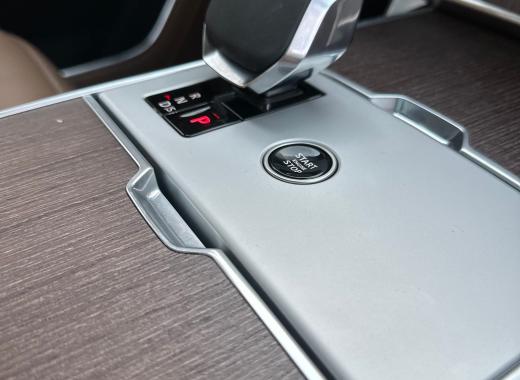 رينج روفر فوج 2025