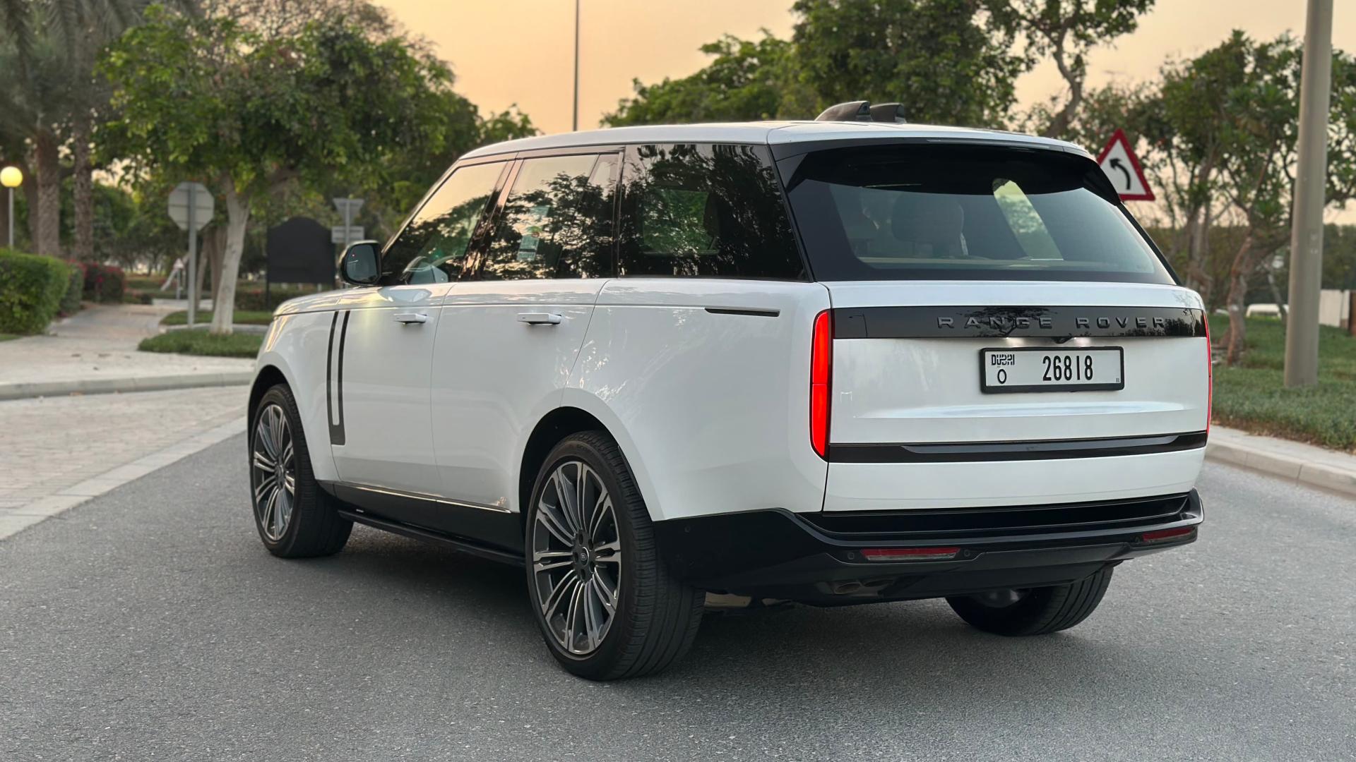 رينج روفر فوج 2025